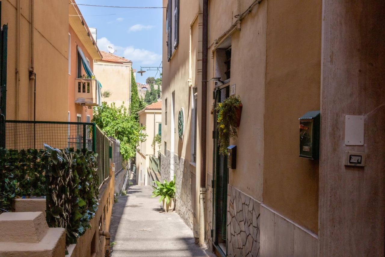 218 - Le Petit Bijou, Centro Storico Di Sanremo - 800M Dall'Ariston Apartment Bagian luar foto